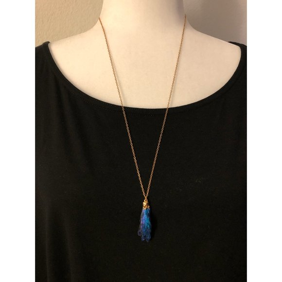 Raw Blue Agate Necklace - Picture 2 of 5